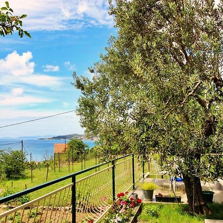 Holiday Home Jozo Omis Bagian luar foto