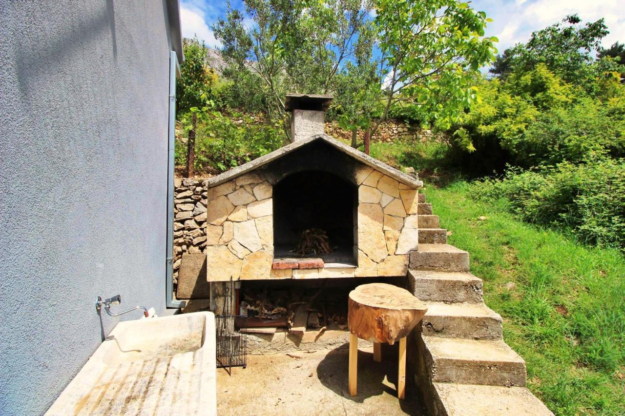 Holiday Home Jozo Omis Bagian luar foto