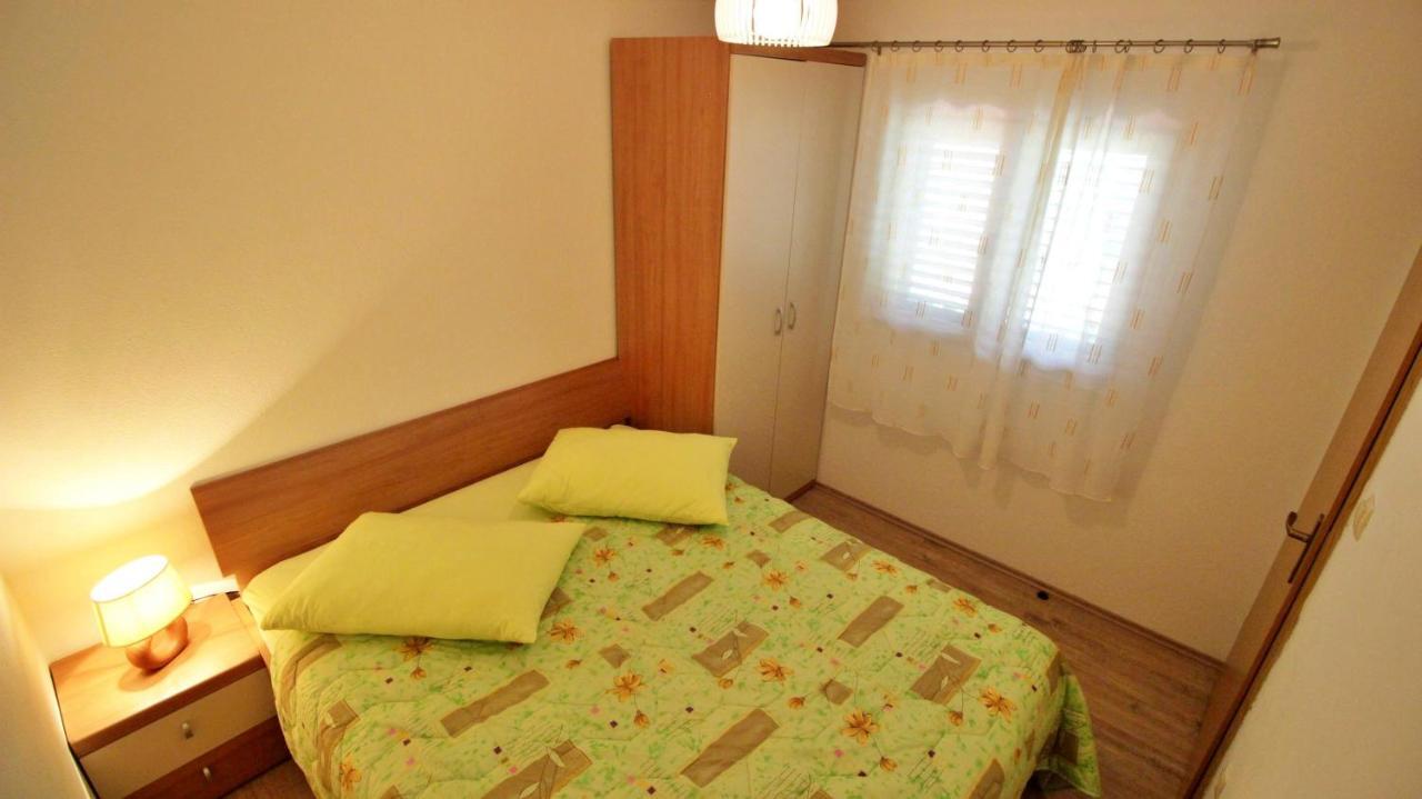 Holiday Home Jozo Omis Bagian luar foto