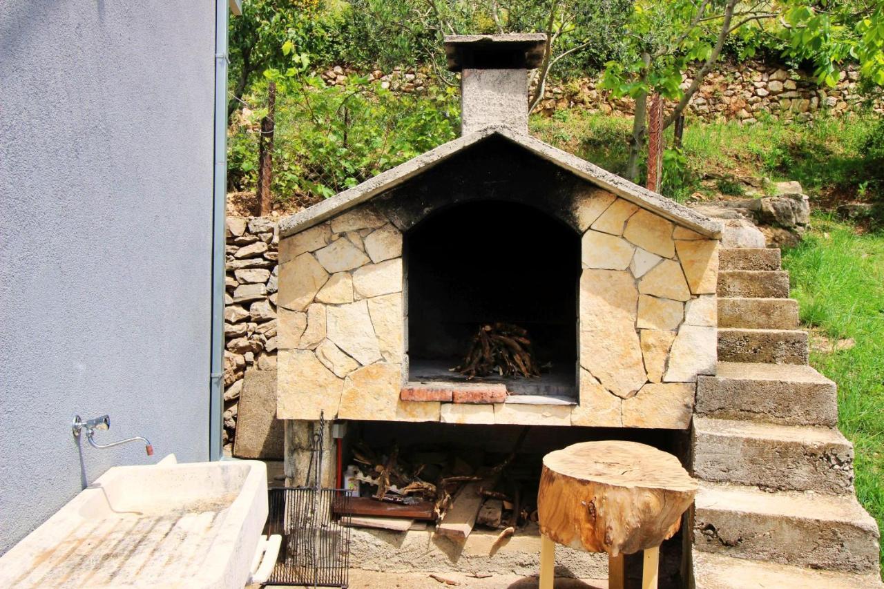 Holiday Home Jozo Omis Bagian luar foto