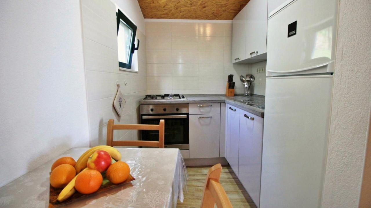 Holiday Home Jozo Omis Bagian luar foto