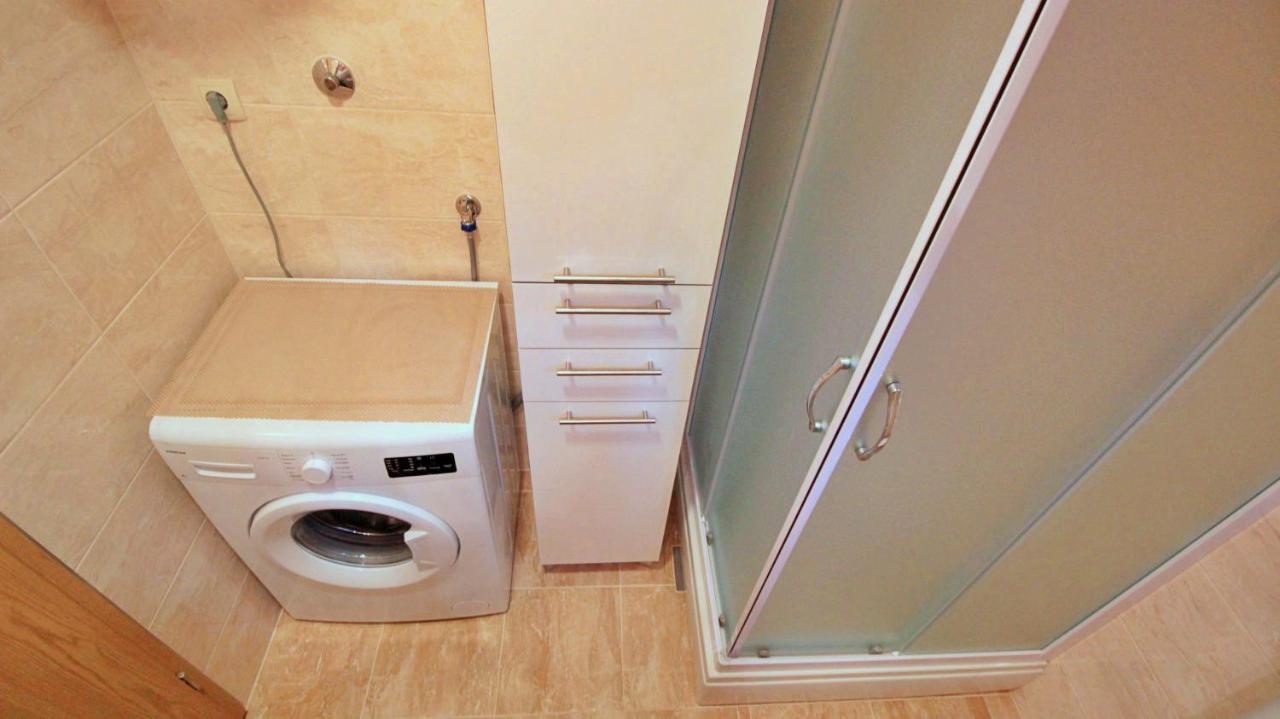 Holiday Home Jozo Omis Bagian luar foto