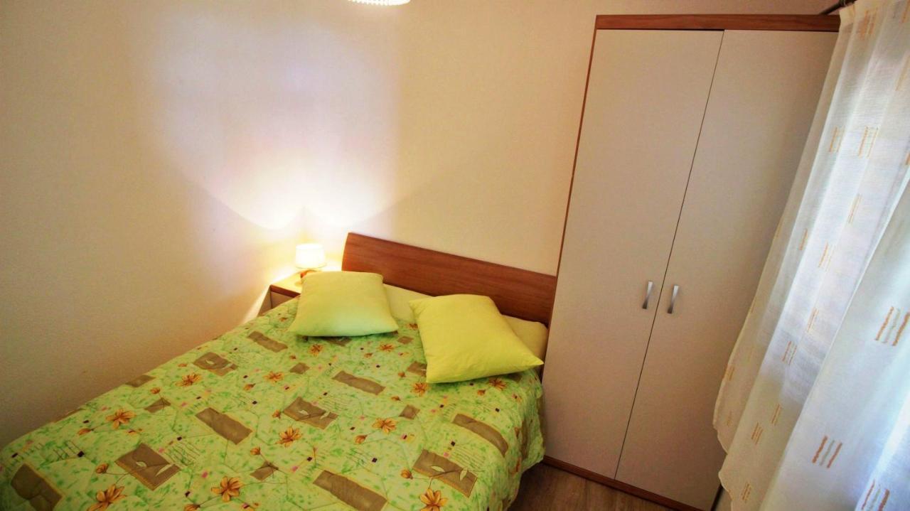 Holiday Home Jozo Omis Bagian luar foto