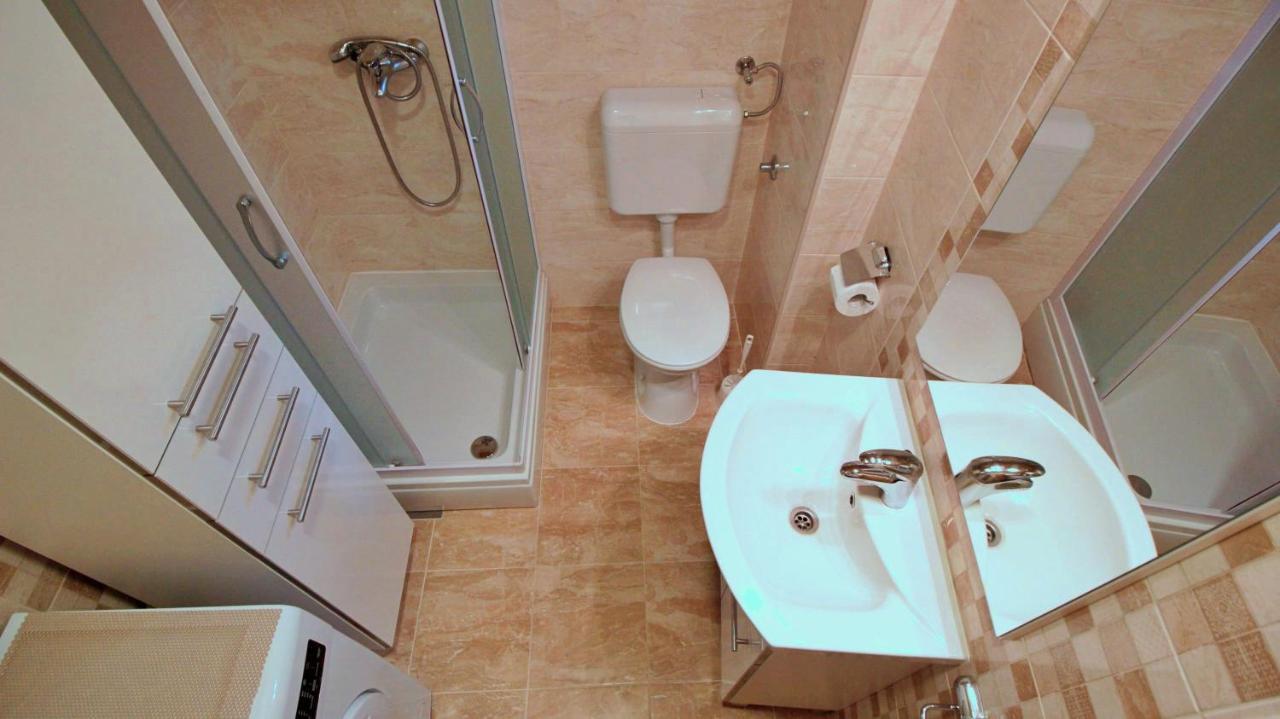 Holiday Home Jozo Omis Bagian luar foto